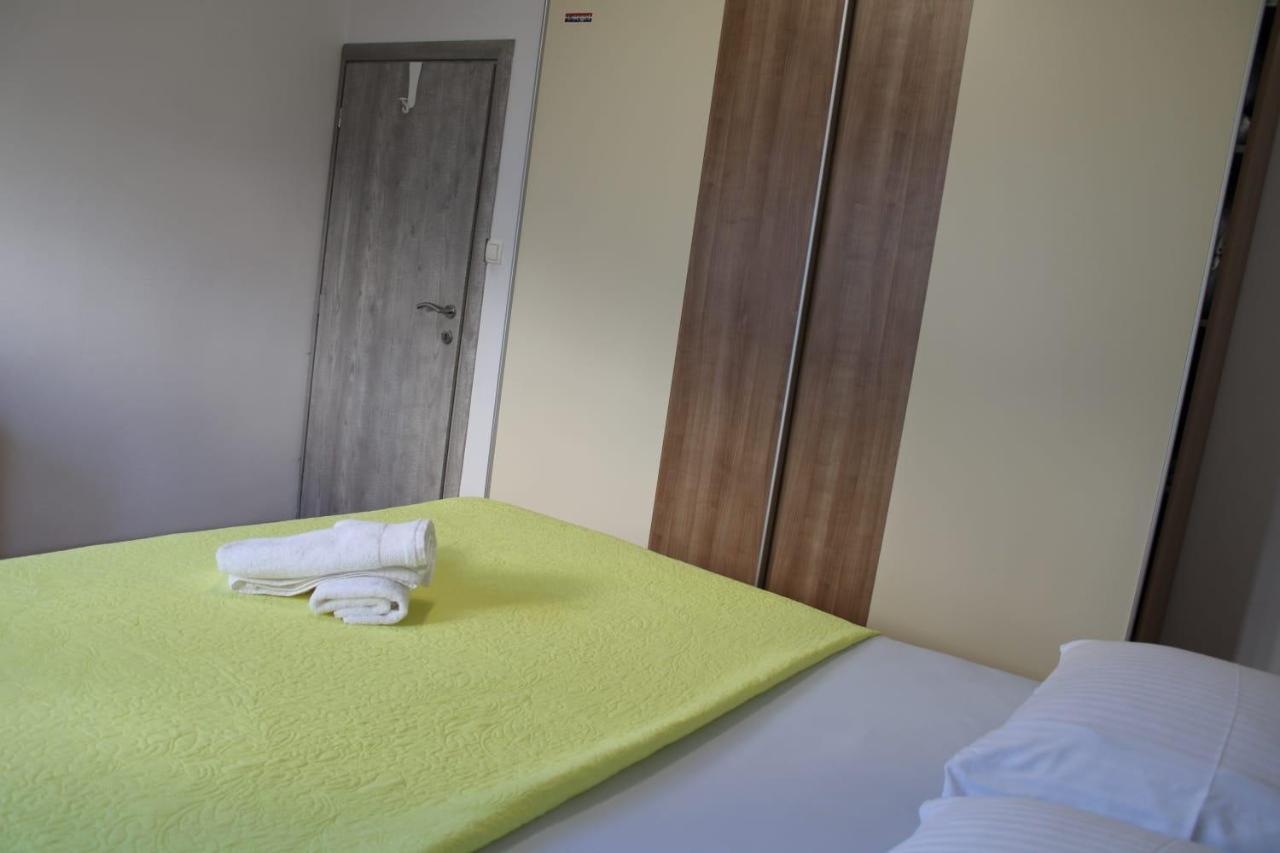 Apartments Renata Donji Seget Exterior foto